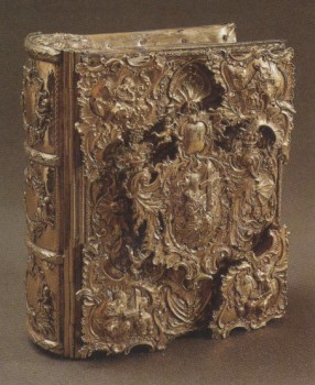 Библия.jpg (77.05 КБ) 18898 просмотров Библия в стиле "Русское роккоко", знаити-ли... И каноническая!!!